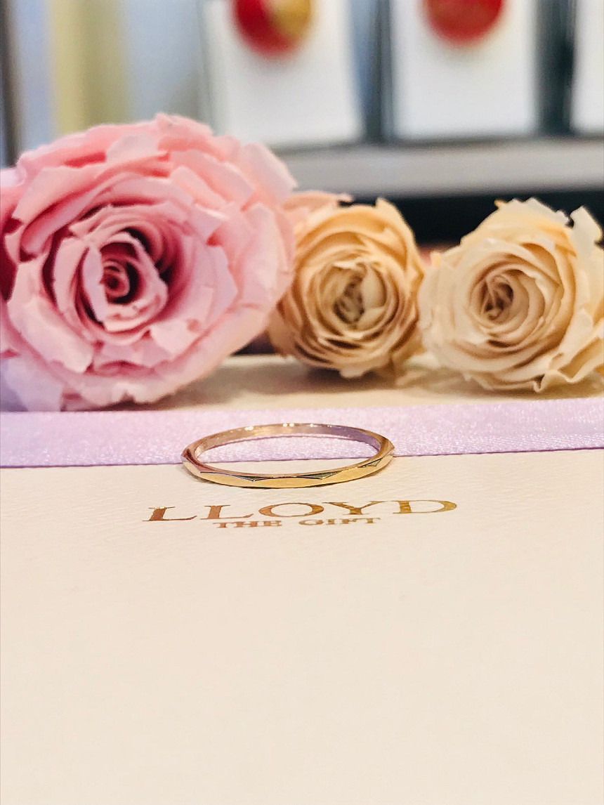 <b><p>Lloyd cutting Thread LRS15205G Women their</p></b><b><p>ロイド カッティング 糸リ LRS15205G 40代の女性 記念日 ガールフレンド</p></b><br /><br /><p align='center'>