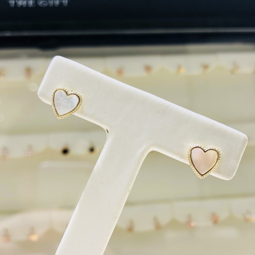 <b><p>Lloyd heart Motr-Daughter ring Twenties wom</p></b><b><p>ロイド ハート 螺鈿 イヤリング 20代の女性 ラブリーな 10k オミョハム 虹色</p></b><br /><br /><p align='center'>