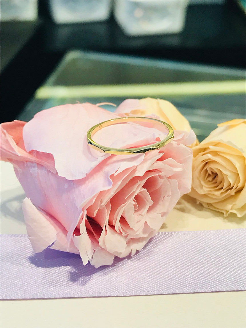 <b><p>Lloyd cutting Thread LRS15205G Women their</p></b><b><p>ロイド カッティング 糸リ LRS15205G 40代の女性 記念日 ガールフレンド</p></b><br /><br /><p align='center'>