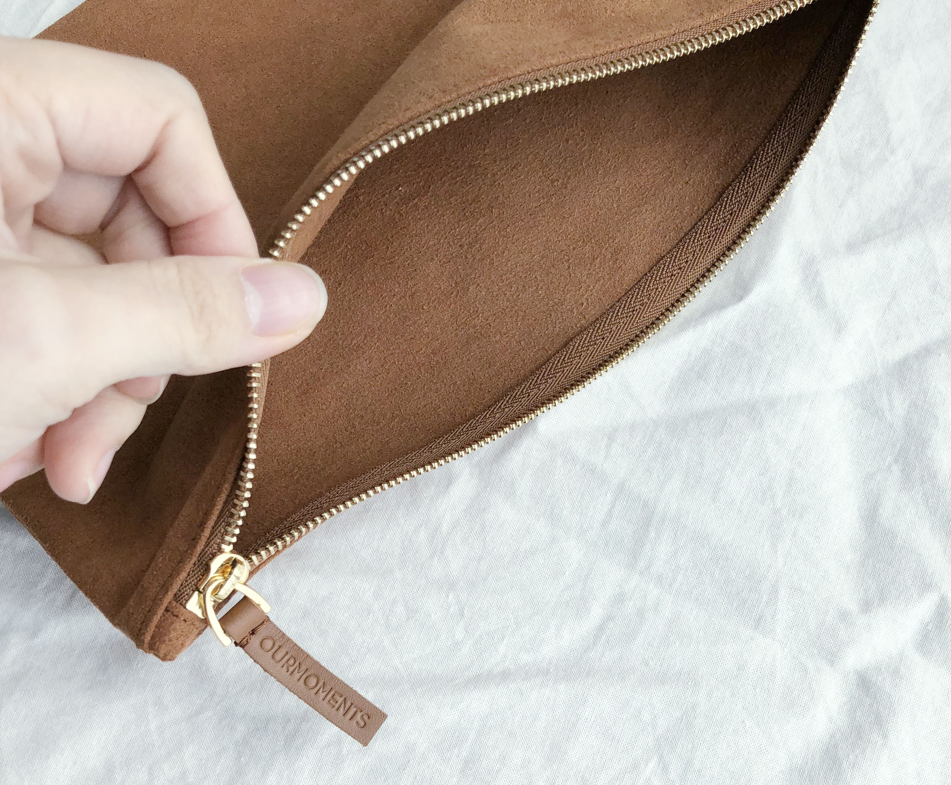 <b><p>20 minute coordation of makg remmen pouch</p></b><b><p>アワー某メンツパリスエコバッグバッグスエードクラッチポーチ推薦製作20代コーディネート</p></b><br /><br /><p align='center'>