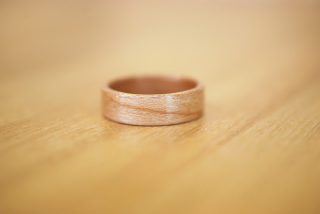 <b><p>flat Wood ring pair romtic Outstd Coupl Unique</p></b><b><p>フラット 木のリング ペア ロマンチック 説得力のカップ ユニークなアイテム 特別な</p></b><br /><br /><p align='center'>