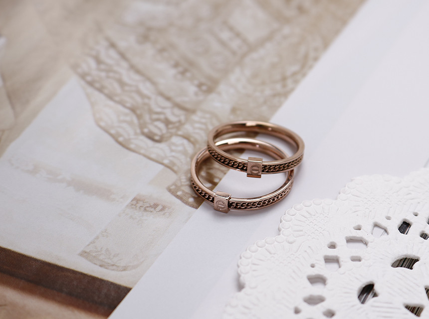 <b><p>It Surge Steel ring titanium couple Fendship</p></b><b><p>イッツ 書かれているカールスチール リング チタン カップル 友情シン モダンな</p></b><br /><br /><p align='center'>