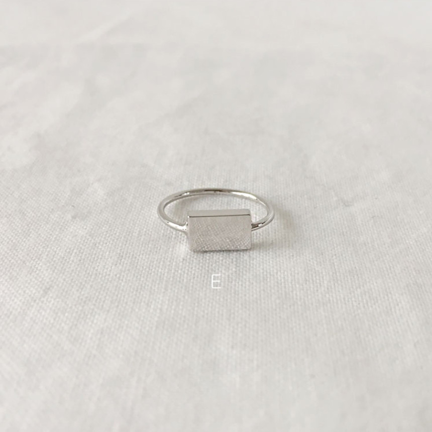 <b><p>square Layering set Modn chic Female coordation</p></b><b><p>スクエア 重ね着リング セット モダンシック 女性コーディネート 素朴なファッション</p></b><br /><br /><p align='center'>