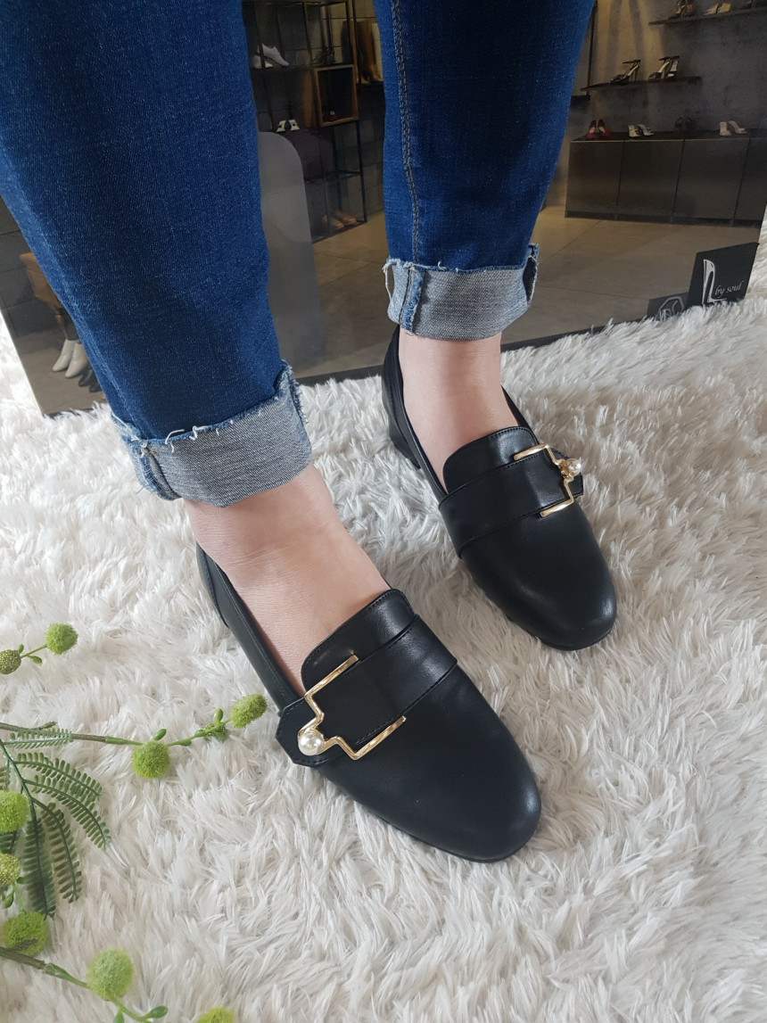 <b><p>Korean Prl gold buckle loafers ma Shoes Midd</p></b><b><p>韓国語 真珠 ゴールド バックル ローファー 女性 靴 ミドルヒ モダン 装飾</p></b><br /><br /><p align='center'>