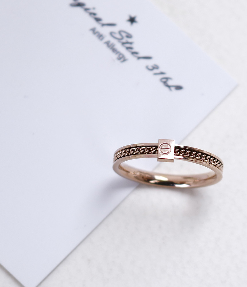 <b><p>It Surge Steel ring titanium couple Fendship</p></b><b><p>イッツ 書かれているカールスチール リング チタン カップル 友情シン モダンな</p></b><br /><br /><p align='center'>