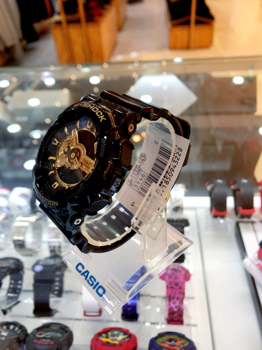 <b><p>Ji Casio Big Face Blk Gold GA-110GB-1ADR</p></b><b><p>ジーショック カシオ ビッグフェイス靴墨のあるGA-110GB-1ADR</p></b><br /><br /><p align='center'>