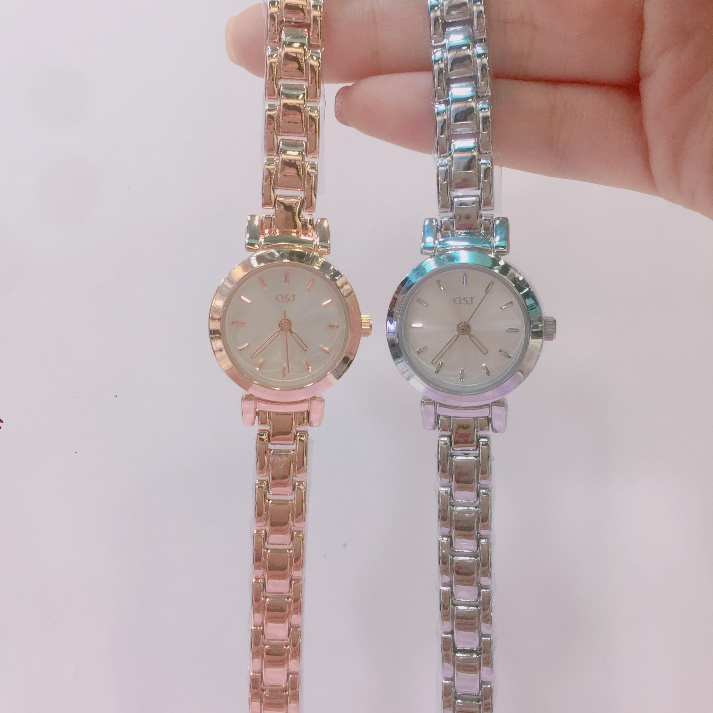 <b><p>OST neat she Metal wch</p></b><b><p>OST すっきりとした 彼女 メタル時計</p></b><br /><br /><p align='center'>