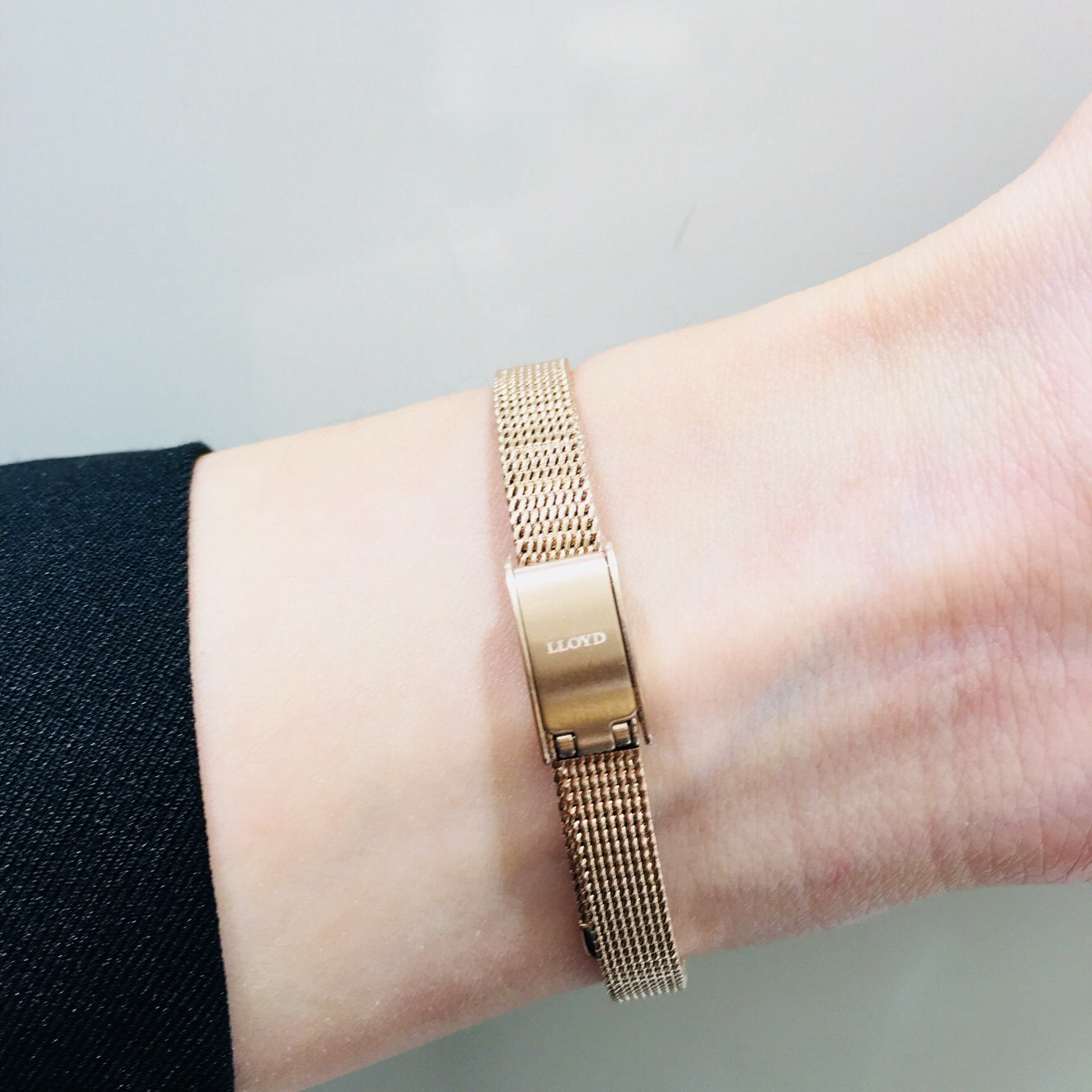 <b><p>Lloyd Pink fwer Mesh band watch LL2G18303IGG</p></b><b><p>ロイド ピンクフラワー メッシュバンド時計LL2G18303IGG 高級感 20代の女性</p></b><br /><br /><p align='center'>