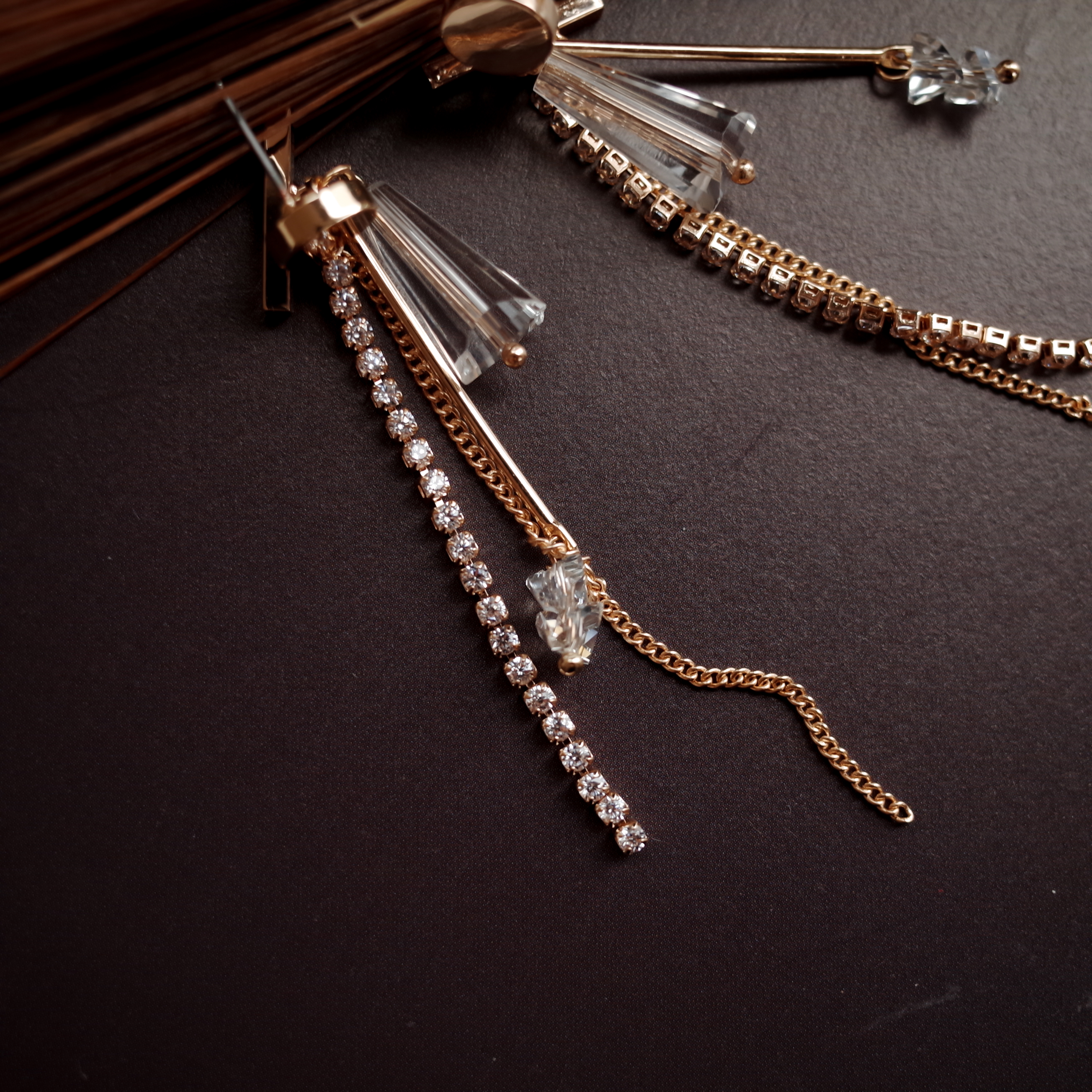 <b><p>Mystery Polygonal glass Jaran Drop Erings</p></b><b><p>神秘的な 多数のグラス ジュルランドロップイヤリング スタイリッシュな ユニークなデザイン</p></b><br /><br /><p align='center'>