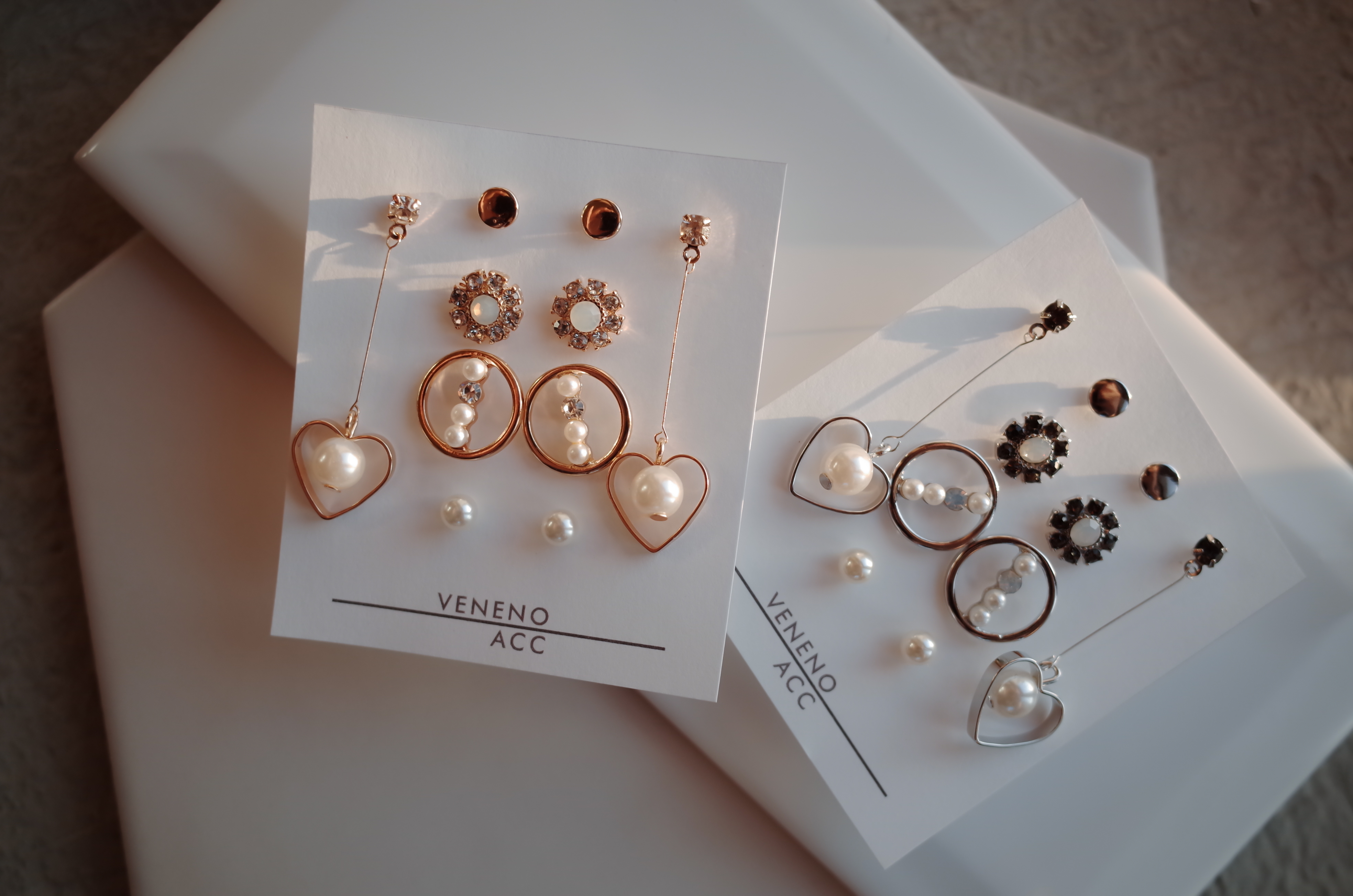 <b><p>White Day Lovely SET Earrings Stylish Unique</p></b><b><p>ホワイトデー ラブリーSETイヤリング スタイリッシュな ユニークなデザイン ベーシッ</p></b><br /><br /><p align='center'>