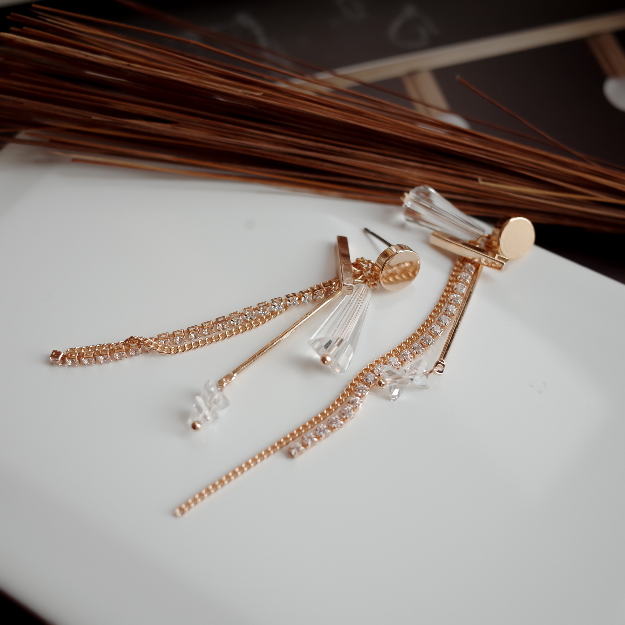 <b><p>Mystery Polygonal glass Jaran Drop Erings</p></b><b><p>神秘的な 多数のグラス ジュルランドロップイヤリング スタイリッシュな ユニークなデザイン</p></b><br /><br /><p align='center'>