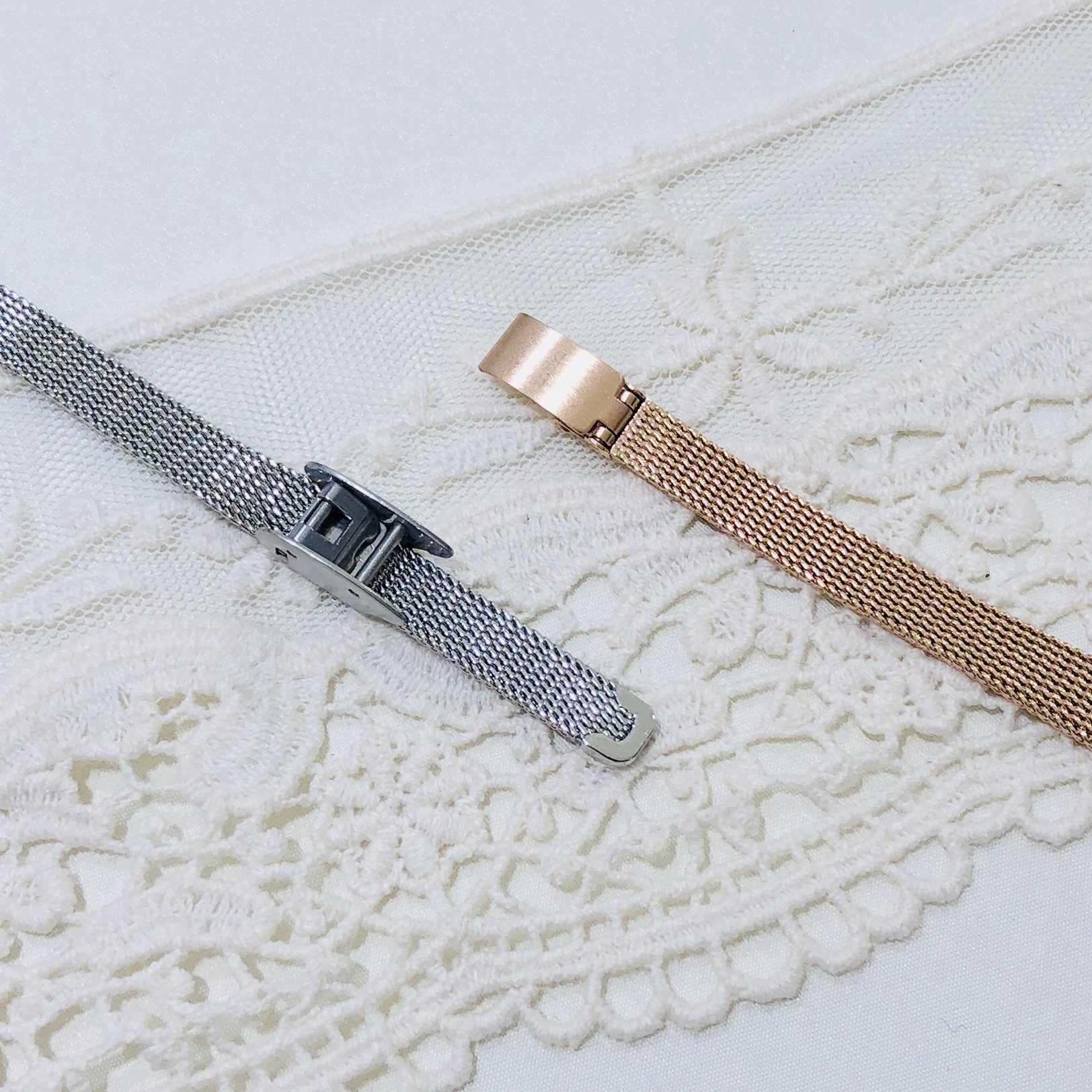 <b><p>Lloyd Pink fwer Mesh band watch LL2G18303IGG</p></b><b><p>ロイド ピンクフラワー メッシュバンド時計LL2G18303IGG 高級感 20代の女性</p></b><br /><br /><p align='center'>