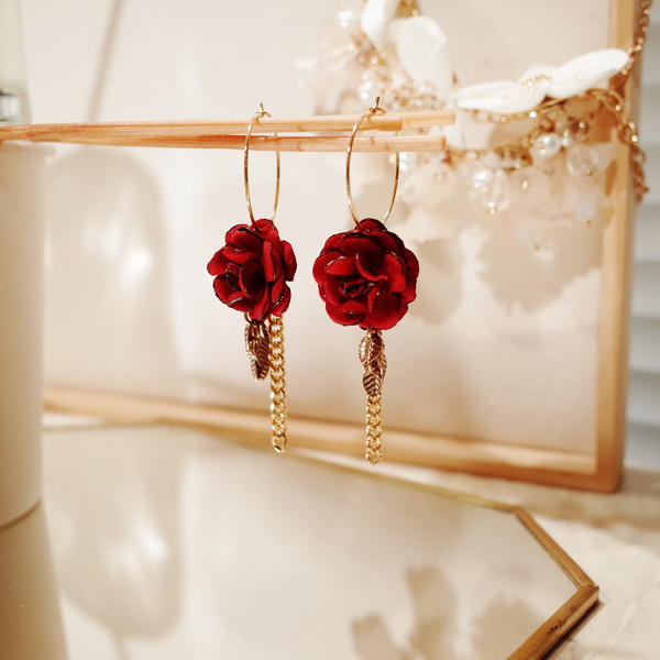 <b><p>A wall wild rose Dp Ring earrs</p></b><b><p>壁 野生 バラ ドロップ リングピアス</p></b><br /><br /><p align='center'>