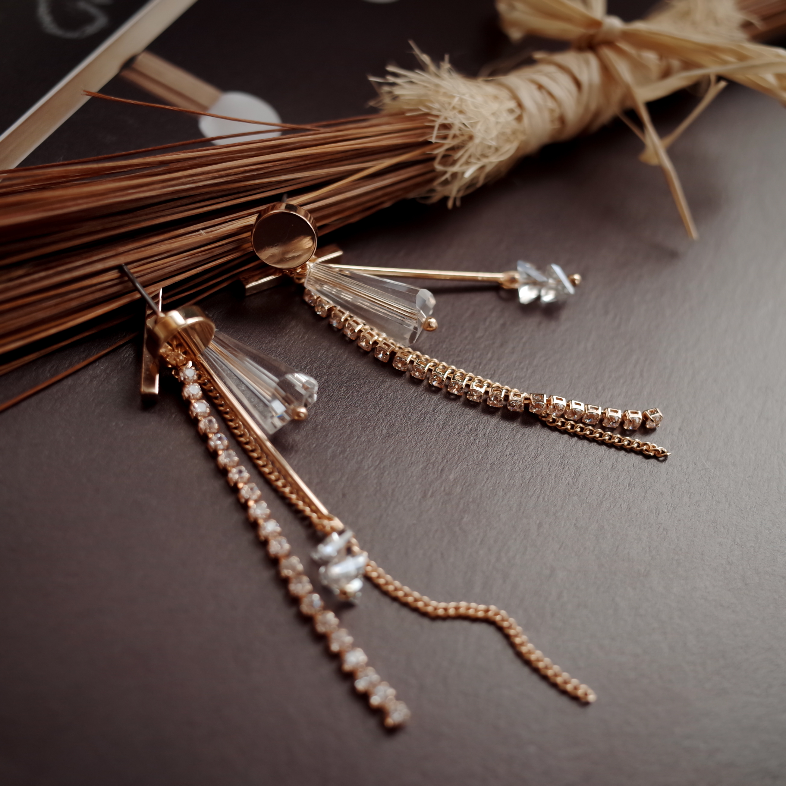 <b><p>Mystery Polygonal glass Jaran Drop Erings</p></b><b><p>神秘的な 多数のグラス ジュルランドロップイヤリング スタイリッシュな ユニークなデザイン</p></b><br /><br /><p align='center'>