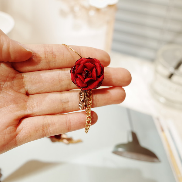 <b><p>A wall wild rose Dp Ring earrs</p></b><b><p>壁 野生 バラ ドロップ リングピアス</p></b><br /><br /><p align='center'>