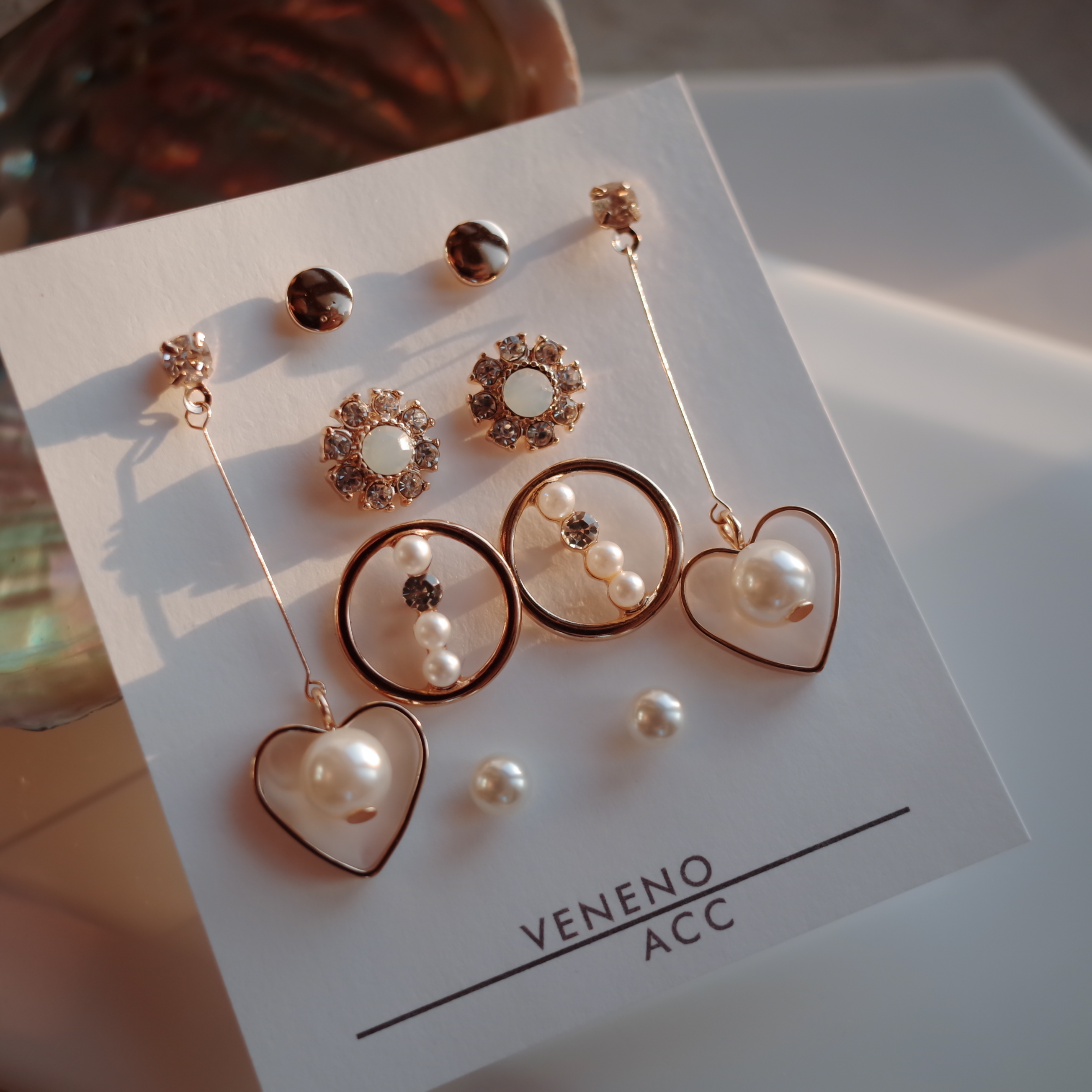 <b><p>White Day Lovely SET Earrings Stylish Unique</p></b><b><p>ホワイトデー ラブリーSETイヤリング スタイリッシュな ユニークなデザイン ベーシッ</p></b><br /><br /><p align='center'>