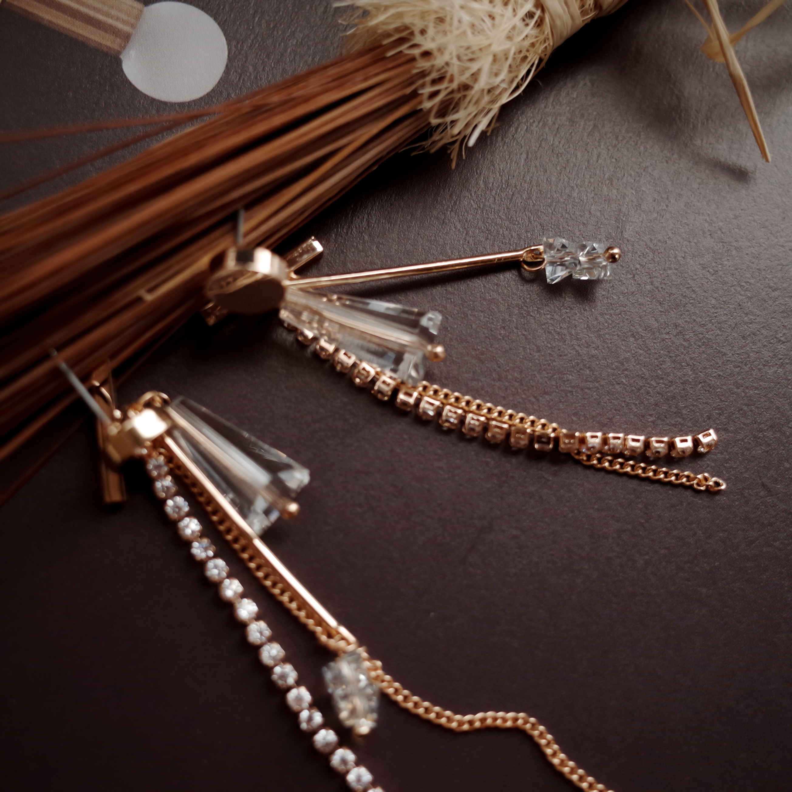 <b><p>Mystery Polygonal glass Jaran Drop Erings</p></b><b><p>神秘的な 多数のグラス ジュルランドロップイヤリング スタイリッシュな ユニークなデザイン</p></b><br /><br /><p align='center'>