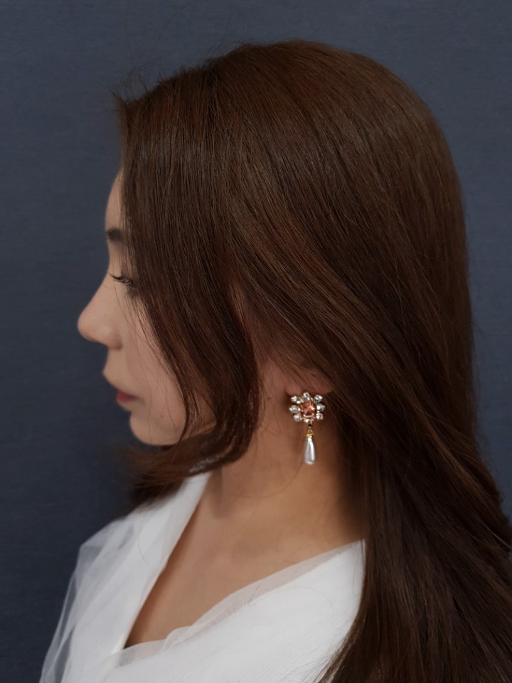 <b><p>Silky pink Unown Drop earrg female Goddess</p></b><b><p>シルキー ピンク オンバル ドロップ イヤリング 女性 女神スタイ アンティークジュエリー</p></b><br /><br /><p align='center'>