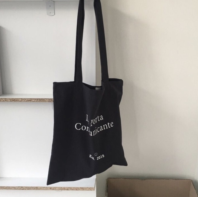 <b><p>La porta la Lettering Eco Bag 4l Robe Gray</p></b><b><p>とポルタla portaレタリングエコバック4colローブグレー 라포르타 에코백</p></b><br /><br /><p align='center'>