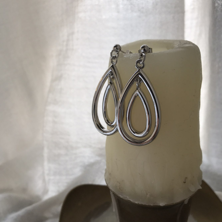 <b><p>Mu gold Silver Drop Earrings Female work</p></b><b><p>ミュー ゴールドシルバー ドロップイヤリング 女性会社員コーディネート モダンシック</p></b><br /><br /><p align='center'>