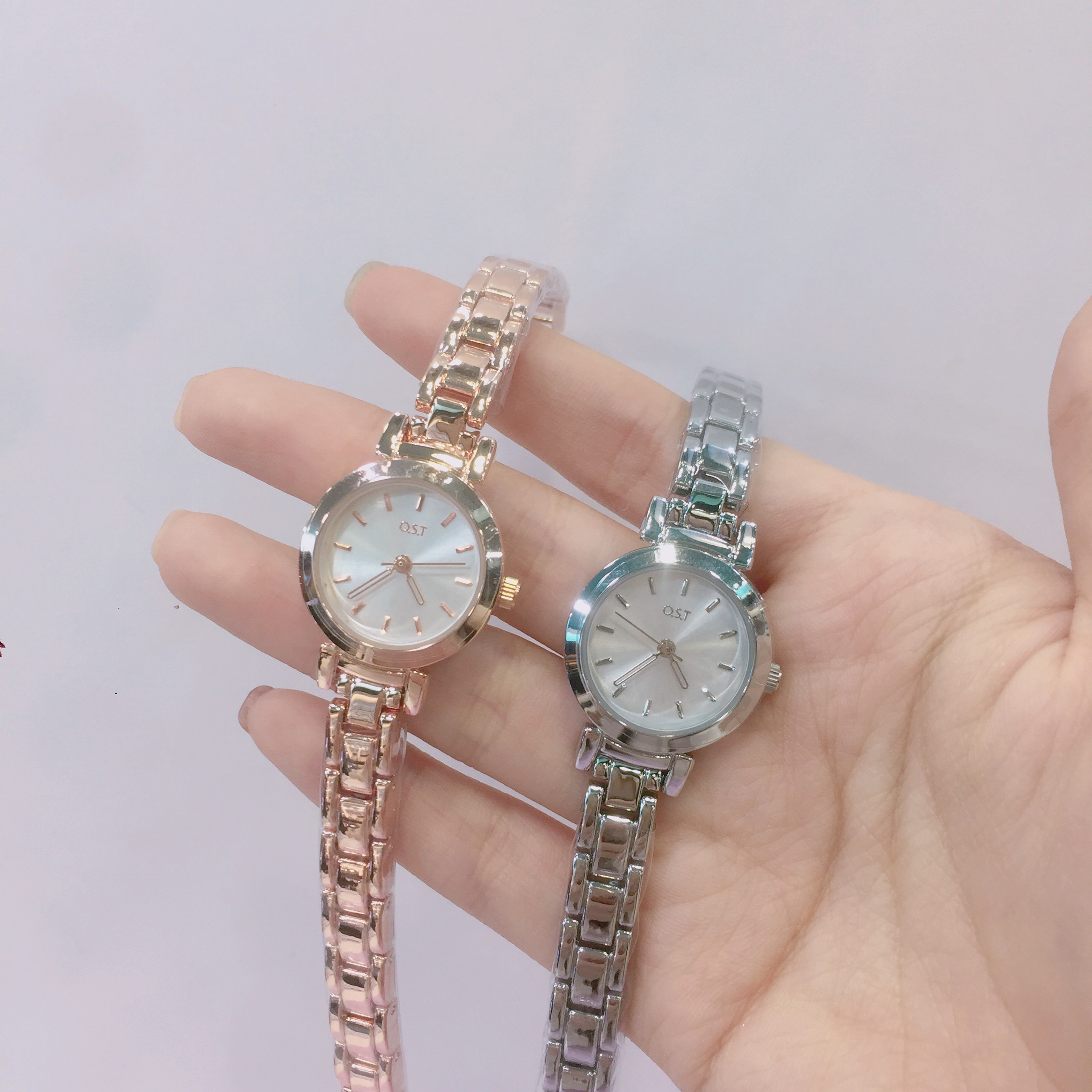 <b><p>OST neat she Metal wch</p></b><b><p>OST すっきりとした 彼女 メタル時計</p></b><br /><br /><p align='center'>