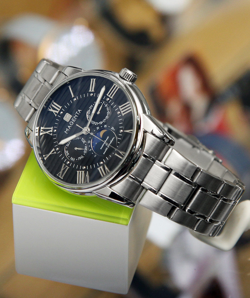 <b><p>magenta le Moon Phase Mel watch MA112.02.BK.MT</p></b><b><p>マゼンタ 男性 ムーンフェイズ メタル時計 MA112.02.BK.MT クラシックコーディネート</p></b><br /><br /><p align='center'>
