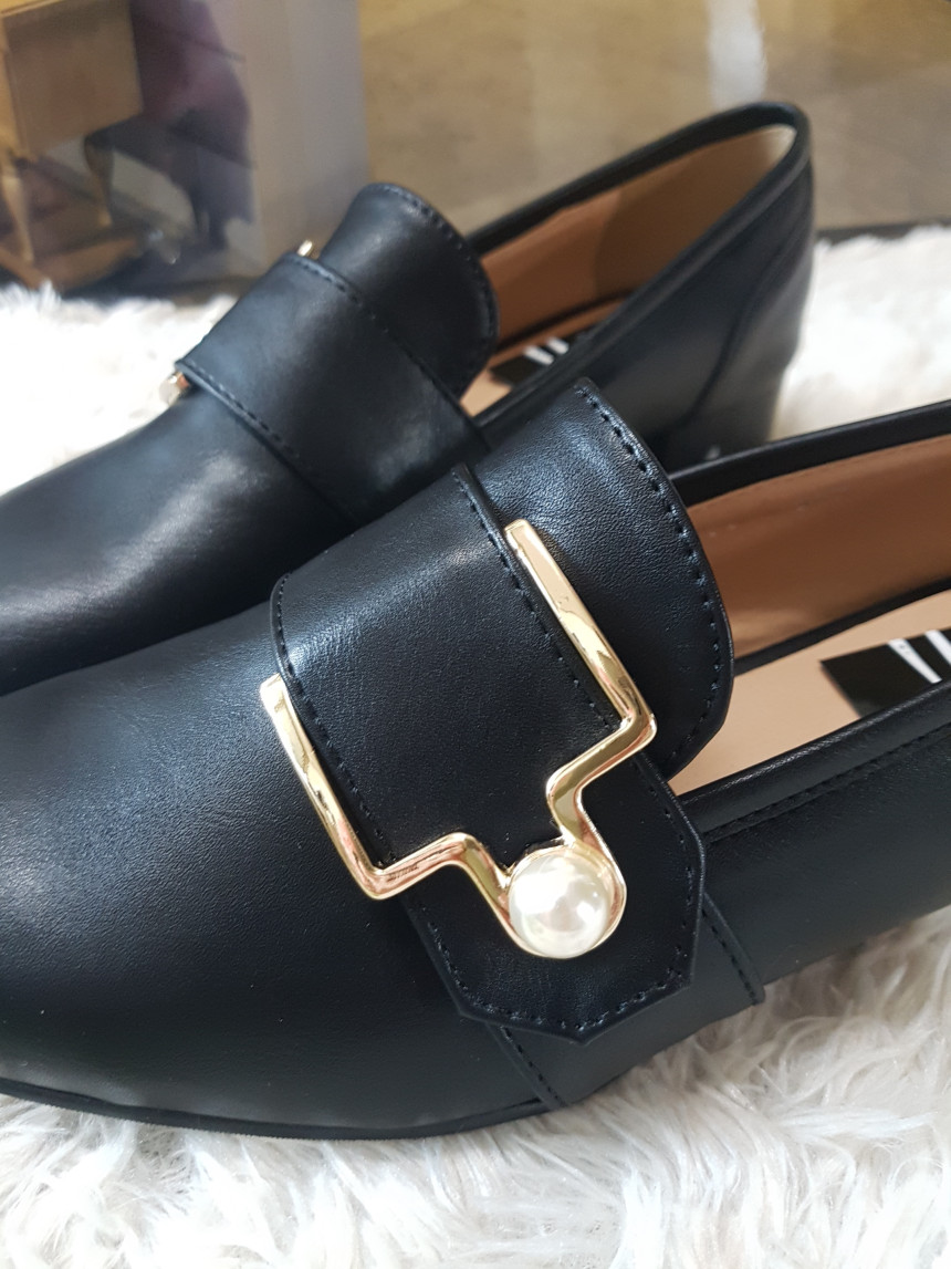 <b><p>Korean Prl gold buckle loafers ma Shoes Midd</p></b><b><p>韓国語 真珠 ゴールド バックル ローファー 女性 靴 ミドルヒ モダン 装飾</p></b><br /><br /><p align='center'>