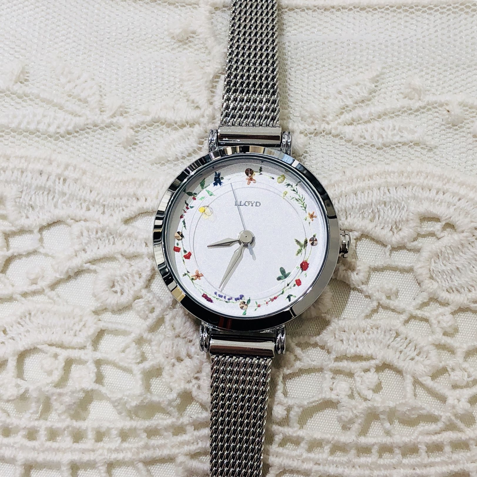 <b><p>Lloyd Pink fwer Mesh band watch LL2G18303IGG</p></b><b><p>ロイド ピンクフラワー メッシュバンド時計LL2G18303IGG 高級感 20代の女性</p></b><br /><br /><p align='center'>