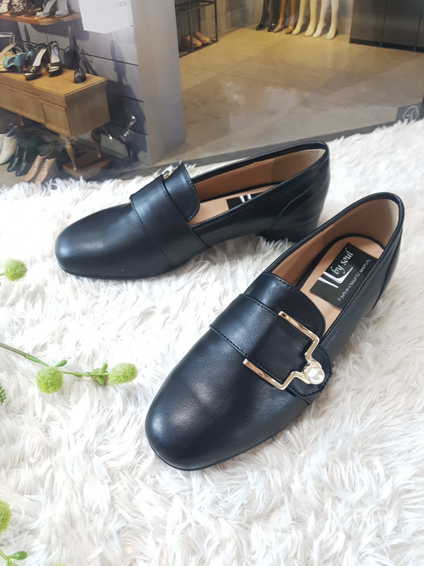 <b><p>Korean Prl gold buckle loafers ma Shoes Midd</p></b><b><p>韓国語 真珠 ゴールド バックル ローファー 女性 靴 ミドルヒ モダン 装飾</p></b><br /><br /><p align='center'>