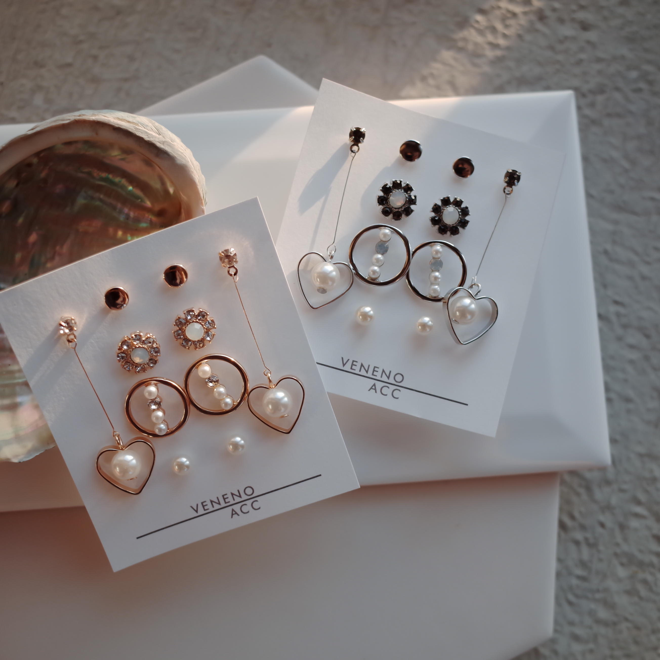 <b><p>White Day Lovely SET Earrings Stylish Unique</p></b><b><p>ホワイトデー ラブリーSETイヤリング スタイリッシュな ユニークなデザイン ベーシッ</p></b><br /><br /><p align='center'>