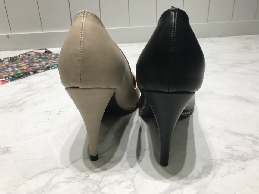 <b><p>Puff Front Stiletto Hl Korean Today's</p></b><b><p>グムポル アプコ スティレットヒール 韓国語 今日のファッション フェミニンな感性ムード</p></b><br /><br /><p align='center'>