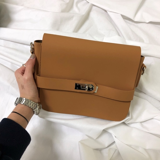 <b><p>Merit Bag 3color Fmulation Market 20s Women</p></b><b><p>メリットバック3color製剤マーケット20代の女性四季カジュアルスーツバッグデイリーコーディネート</p></b><br /><br /><p align='center'>