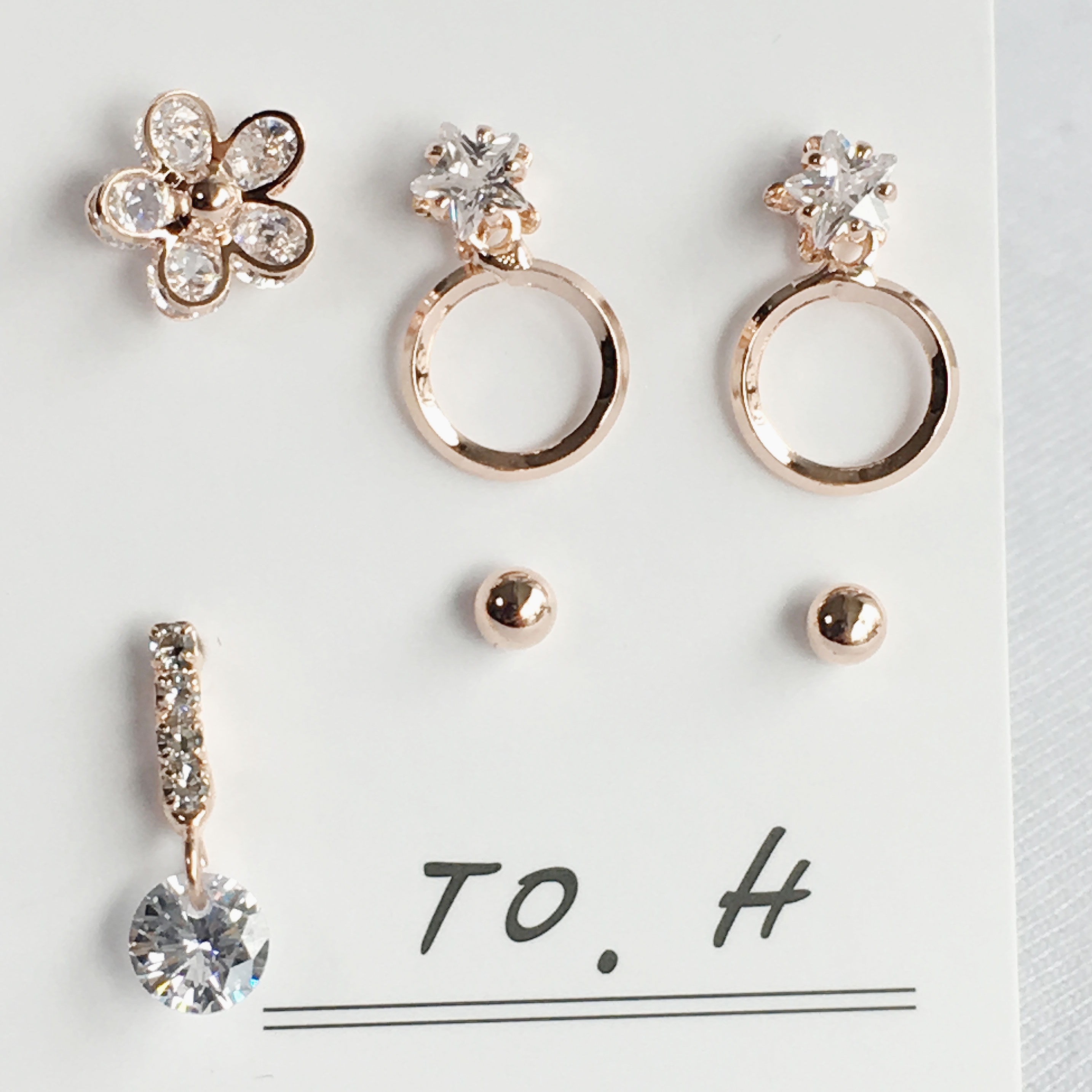 <b><p>daily flower Cubic Drop earring 14 pieces</p></b><b><p>デイリー フラワー キュービック ドロップ イヤリング 14ピース シンプルな セット</p></b><br /><br /><p align='center'>