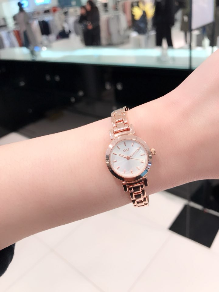 <b><p>OST Natural Modern Women's Met Wch OTW118312TPP</p></b><b><p>OST ナチュラルモダン女性メタル時計 OTW118312TPP 0SS 会社員のコーディネート</p></b><br /><br /><p align='center'>