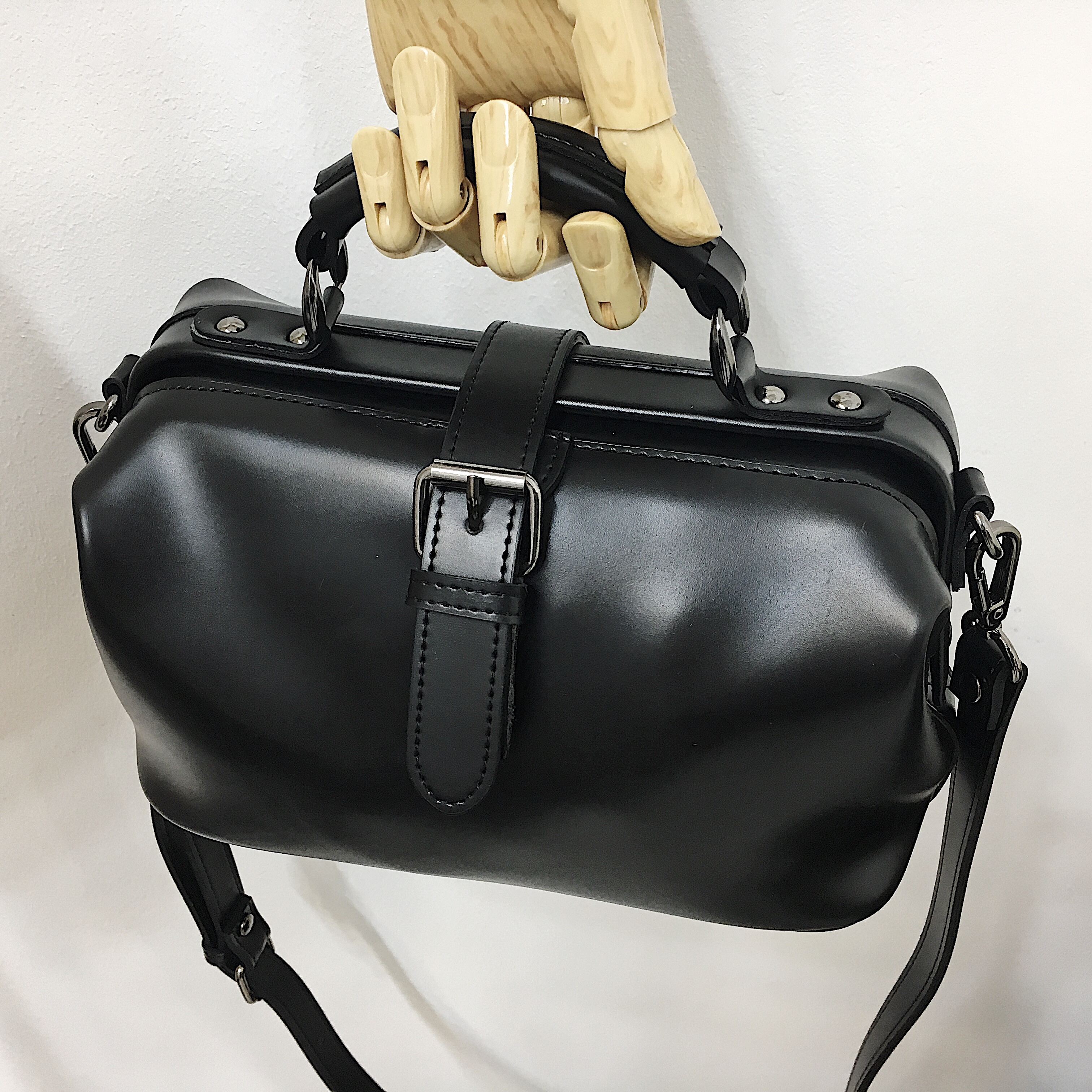 <b><p>moss vintage bton white no claic women stylish</p></b><b><p>mossヴィンテージボストンバッグモノクラシック女性スタイリッシュに見えるモダンユニークカジュアルバ</p></b><br /><br /><p align='center'>