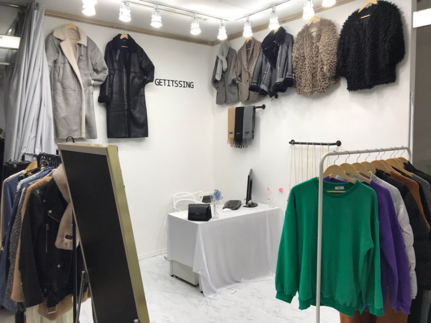 <b><p>Zipper pocket bu bag mini college student</p></b><b><p>ファスナーポケットバケットバックミニ女子大生デイリールックショルダーバッグボクジョリ軽く持ち上げる良</p></b><br /><br /><p align='center'>