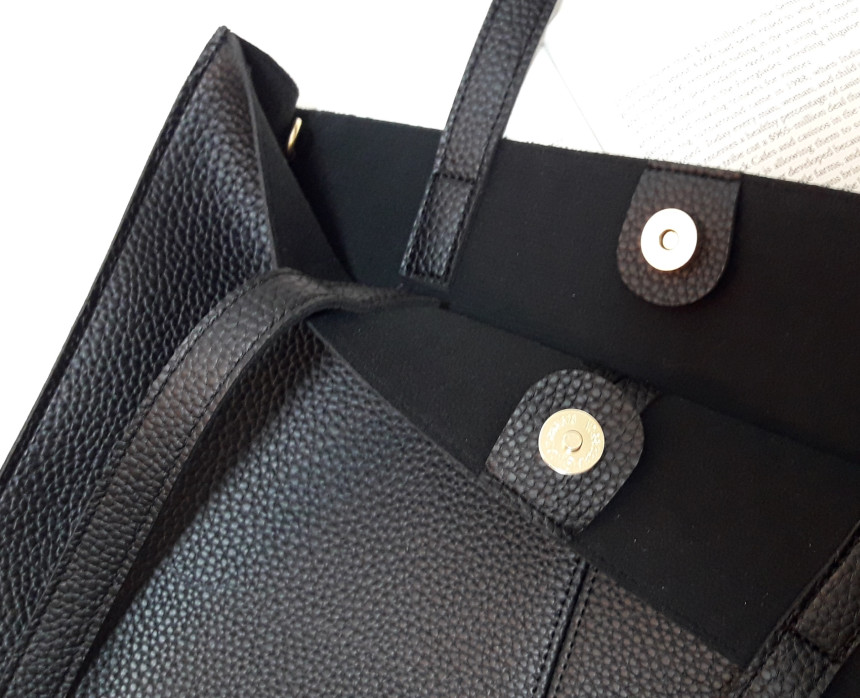 <b><p>Opel Plain Square Crossed Shoulder Bag Light</p></b><b><p>O '無知正方形デイリークロスショルダーバッグ軽量バッグシンプルなショーポベクレディースカジュ</p></b><br /><br /><p align='center'>