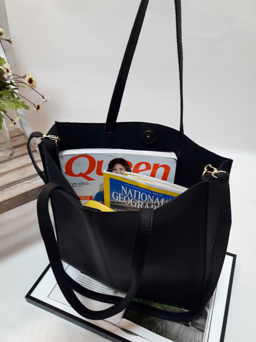 <b><p>Opel Plain Square Crossed Shoulder Bag Light</p></b><b><p>O '無知正方形デイリークロスショルダーバッグ軽量バッグシンプルなショーポベクレディースカジュ</p></b><br /><br /><p align='center'>