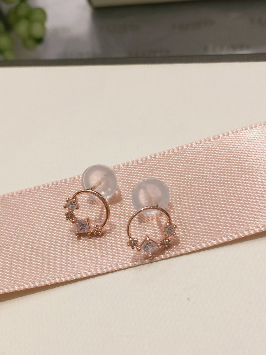 <b><p>Lloyd door Cubic earring LPTH2010 A ln style</p></b><b><p>ロイド ドア キュービック イヤリング LPTH2010 無駄のないスタイル 女性</p></b><br /><br /><p align='center'>