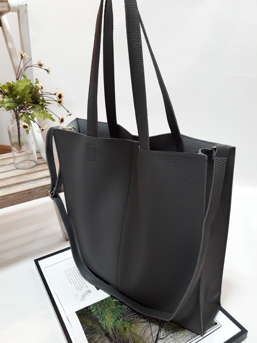 <b><p>Opel Plain Square Crossed Shoulder Bag Light</p></b><b><p>O '無知正方形デイリークロスショルダーバッグ軽量バッグシンプルなショーポベクレディースカジュ</p></b><br /><br /><p align='center'>