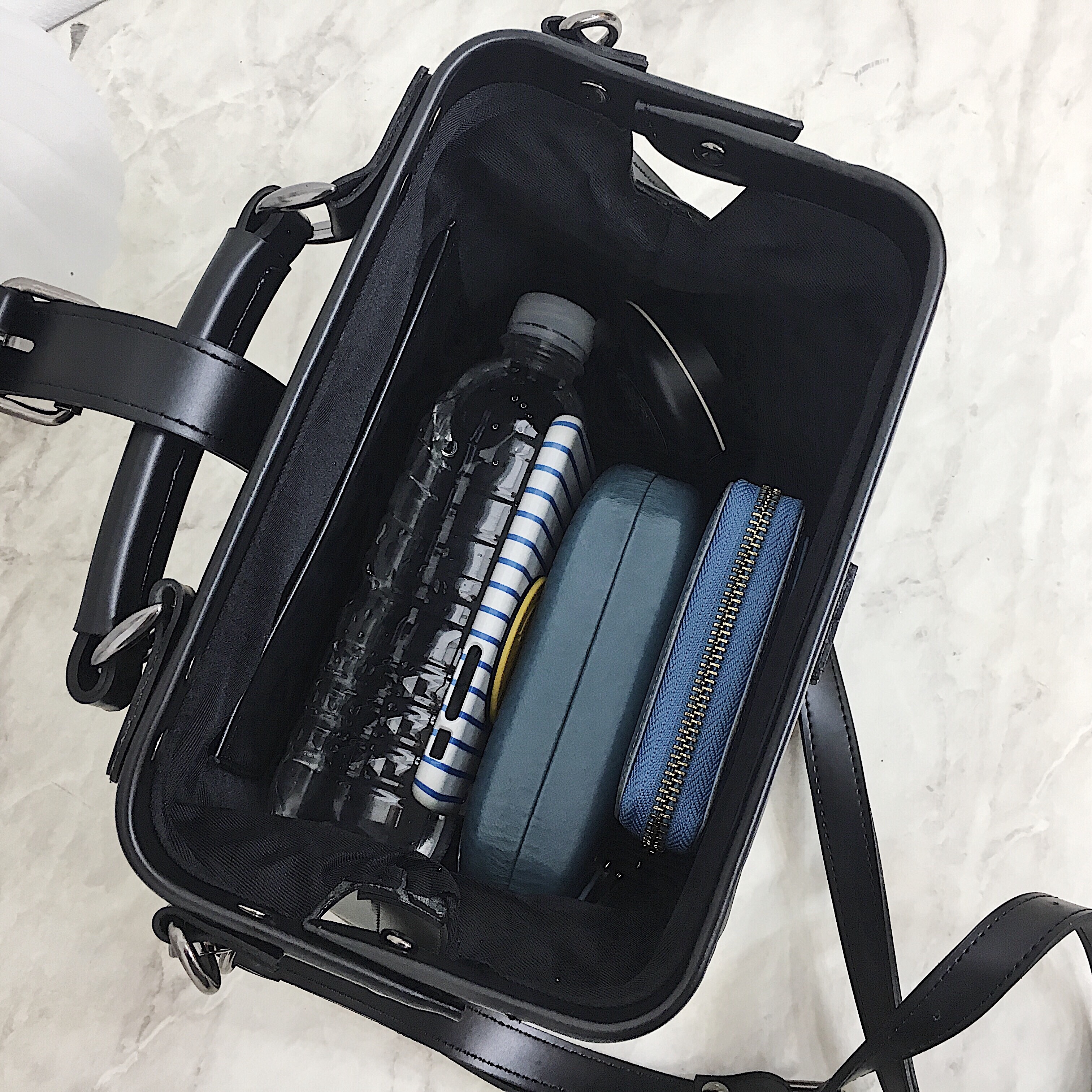 <b><p>moss vintage bton white no claic women stylish</p></b><b><p>mossヴィンテージボストンバッグモノクラシック女性スタイリッシュに見えるモダンユニークカジュアルバ</p></b><br /><br /><p align='center'>