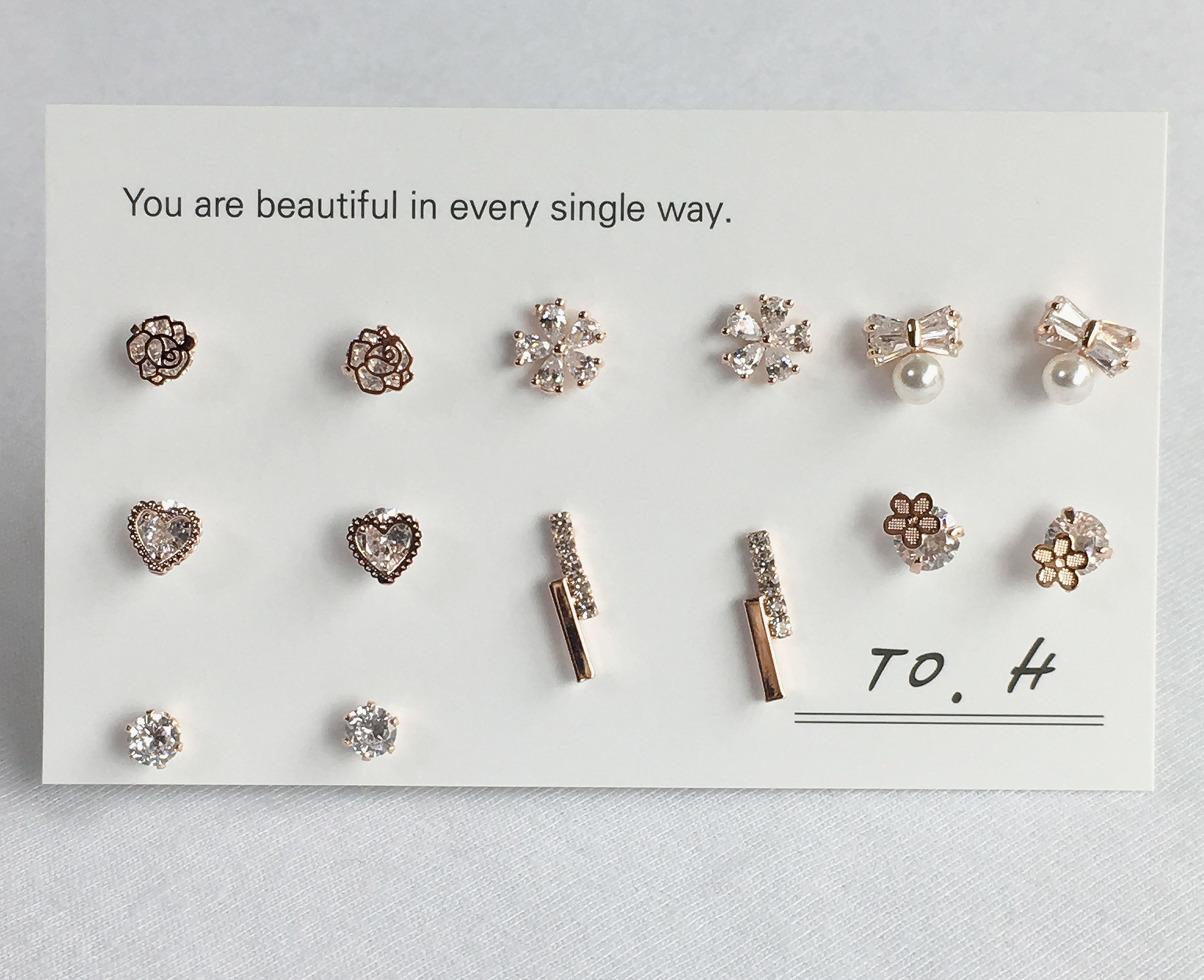 <b><p>daily flower Cubic Drop earring 14 pieces</p></b><b><p>デイリー フラワー キュービック ドロップ イヤリング 14ピース シンプルな セット</p></b><br /><br /><p align='center'>