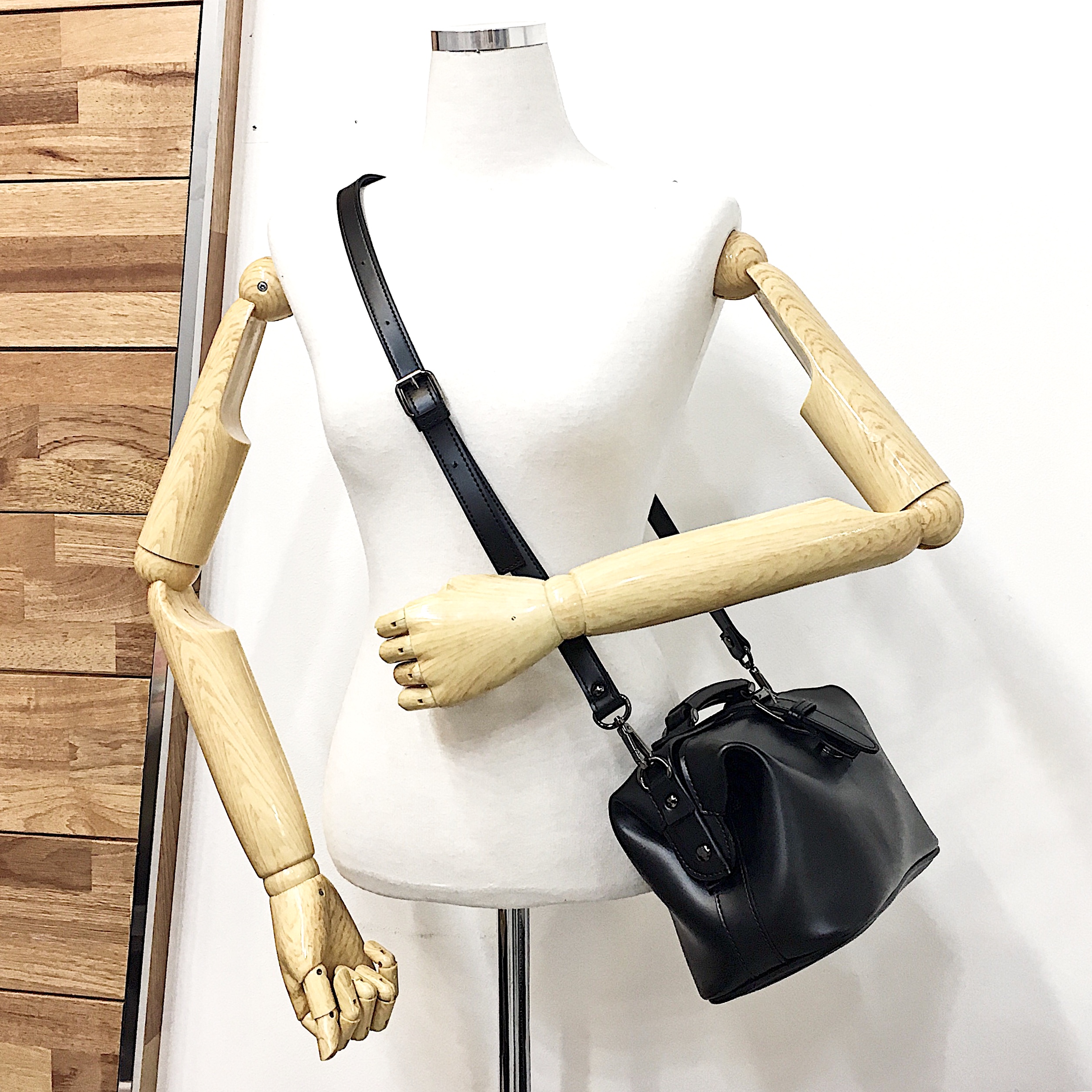 <b><p>moss vintage bton white no claic women stylish</p></b><b><p>mossヴィンテージボストンバッグモノクラシック女性スタイリッシュに見えるモダンユニークカジュアルバ</p></b><br /><br /><p align='center'>