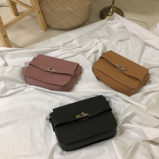 <b><p>Merit Bag 3color Fmulation Market 20s Women</p></b><b><p>メリットバック3color製剤マーケット20代の女性四季カジュアルスーツバッグデイリーコーディネート</p></b><br /><br /><p align='center'>