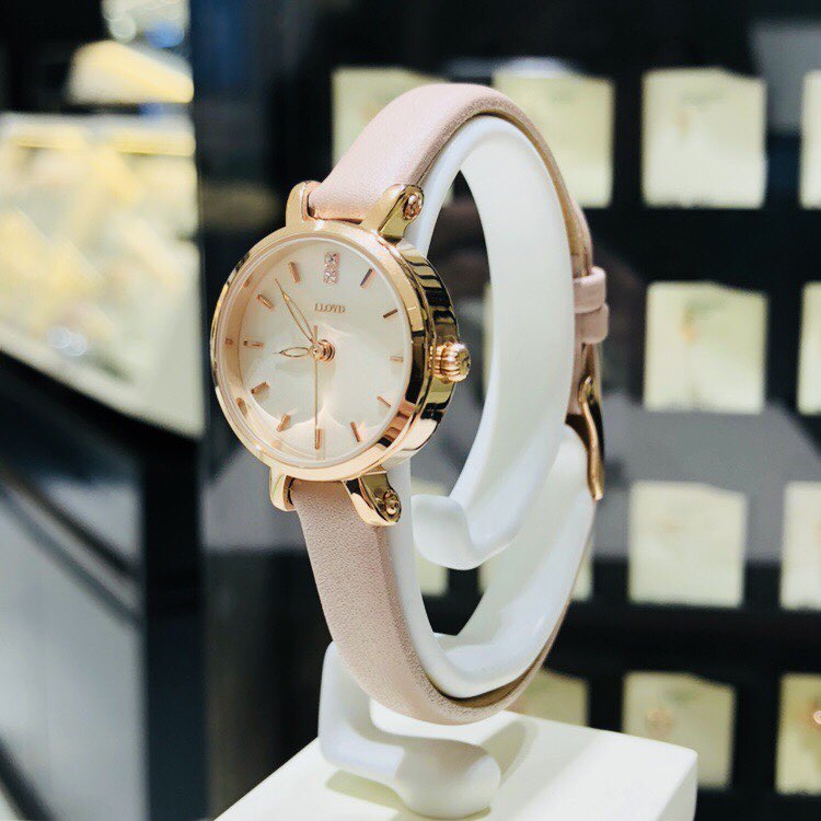 <b><p>Lloyd basic Simple round ather cck LL2G18302IGI</p></b><b><p>ロイド ベーシック シンプルラウンド レザー 時計 LL2G18302IGI ISL</p></b><br /><br /><p align='center'>