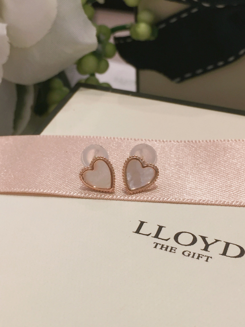 <b><p>Lloyd heart Motr-Daughter ring LPTH4013 Yo</p></b><b><p>ロイド ハート 螺鈿 イヤリング LPTH4013 ヨリヨリコーディネ 女性 20代</p></b><br /><br /><p align='center'>