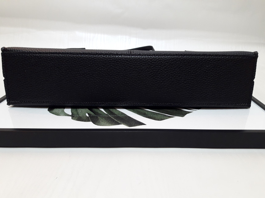 <b><p>Opel Plain Square Crossed Shoulder Bag Light</p></b><b><p>O '無知正方形デイリークロスショルダーバッグ軽量バッグシンプルなショーポベクレディースカジュ</p></b><br /><br /><p align='center'>