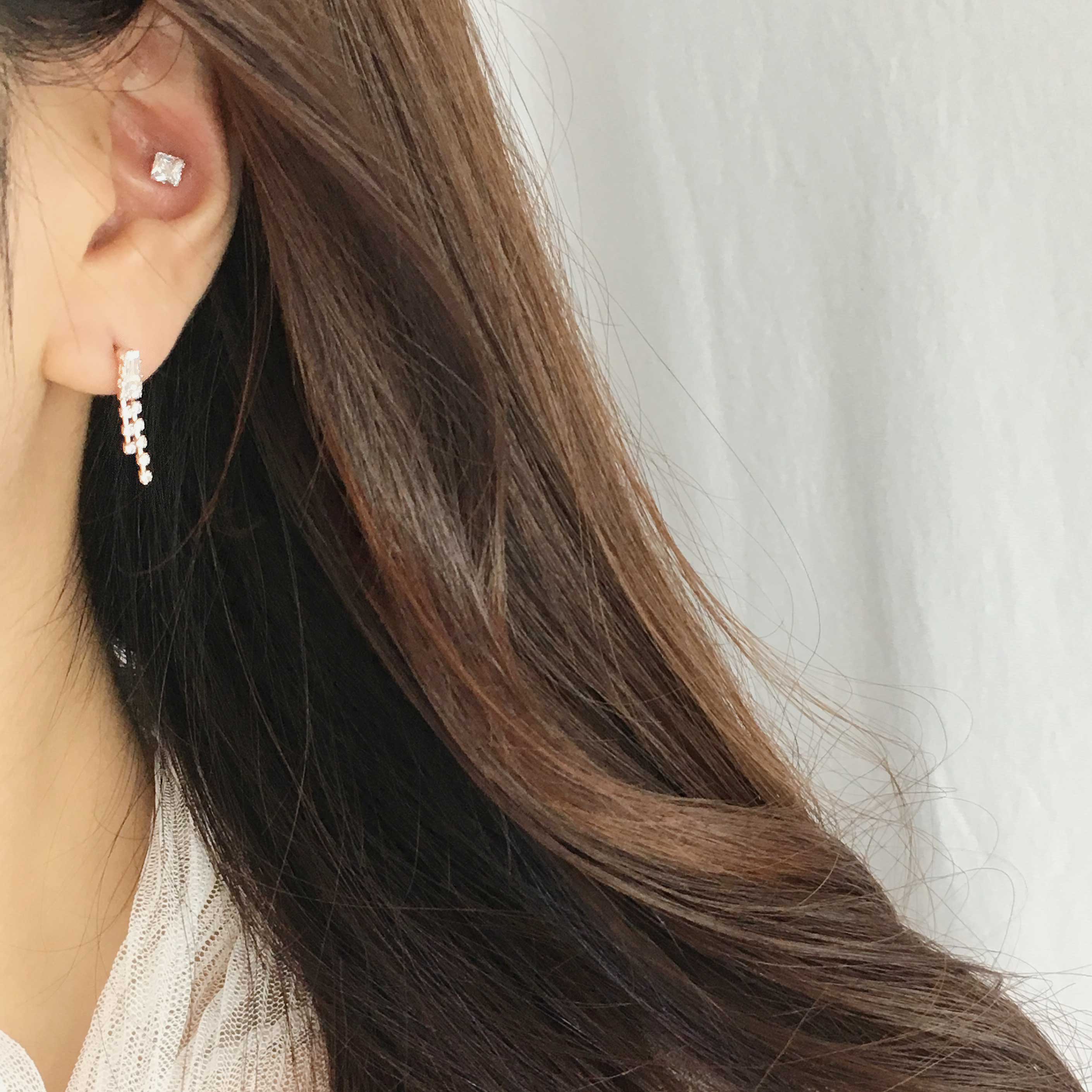 <b><p>daily flower Cubic Drop earring 14 pieces</p></b><b><p>デイリー フラワー キュービック ドロップ イヤリング 14ピース シンプルな セット</p></b><br /><br /><p align='center'>