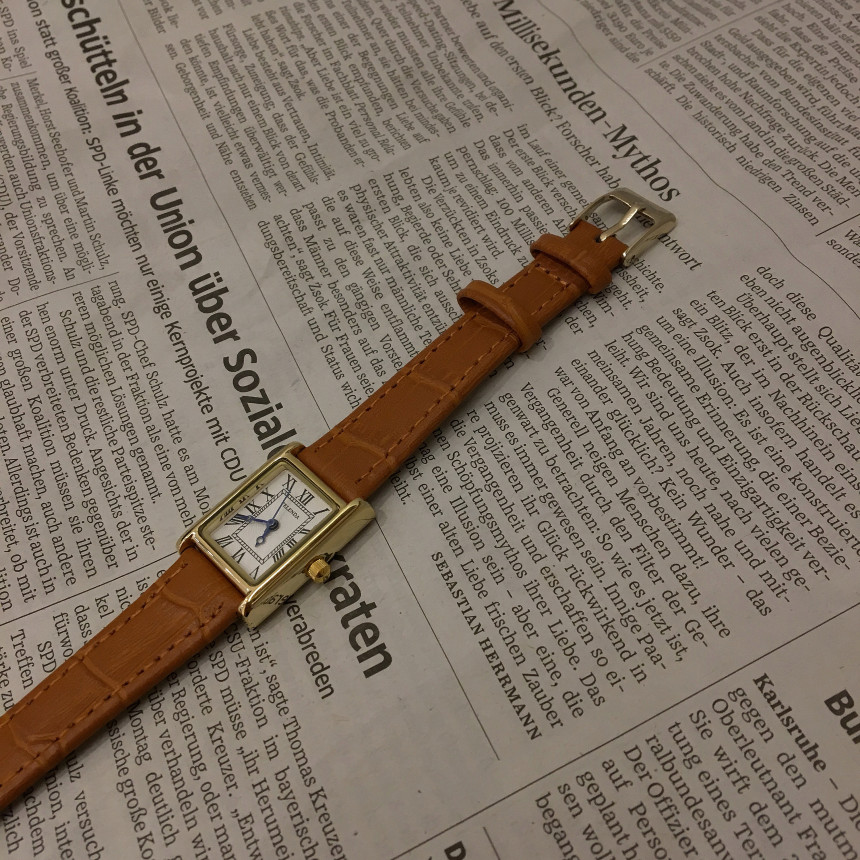 <b><p>Vintage Wrist Watch Easy gift real Mable</p></b><b><p>ヴィンテージ腕時計 簡単ギフト リアル あちこちマッチ可能 ユニークな 洗練された</p></b><br /><br /><p align='center'>