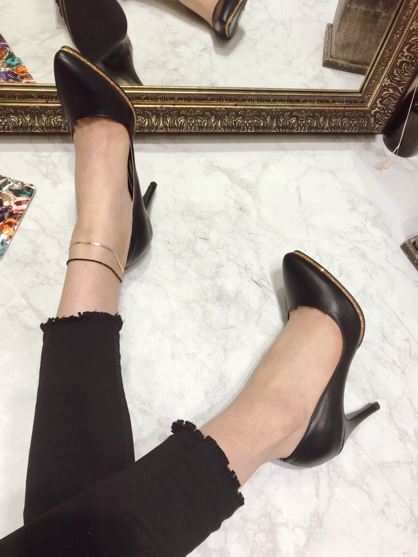 <b><p>Puff Front Stiletto Hl Korean Today's</p></b><b><p>グムポル アプコ スティレットヒール 韓国語 今日のファッション フェミニンな感性ムード</p></b><br /><br /><p align='center'>